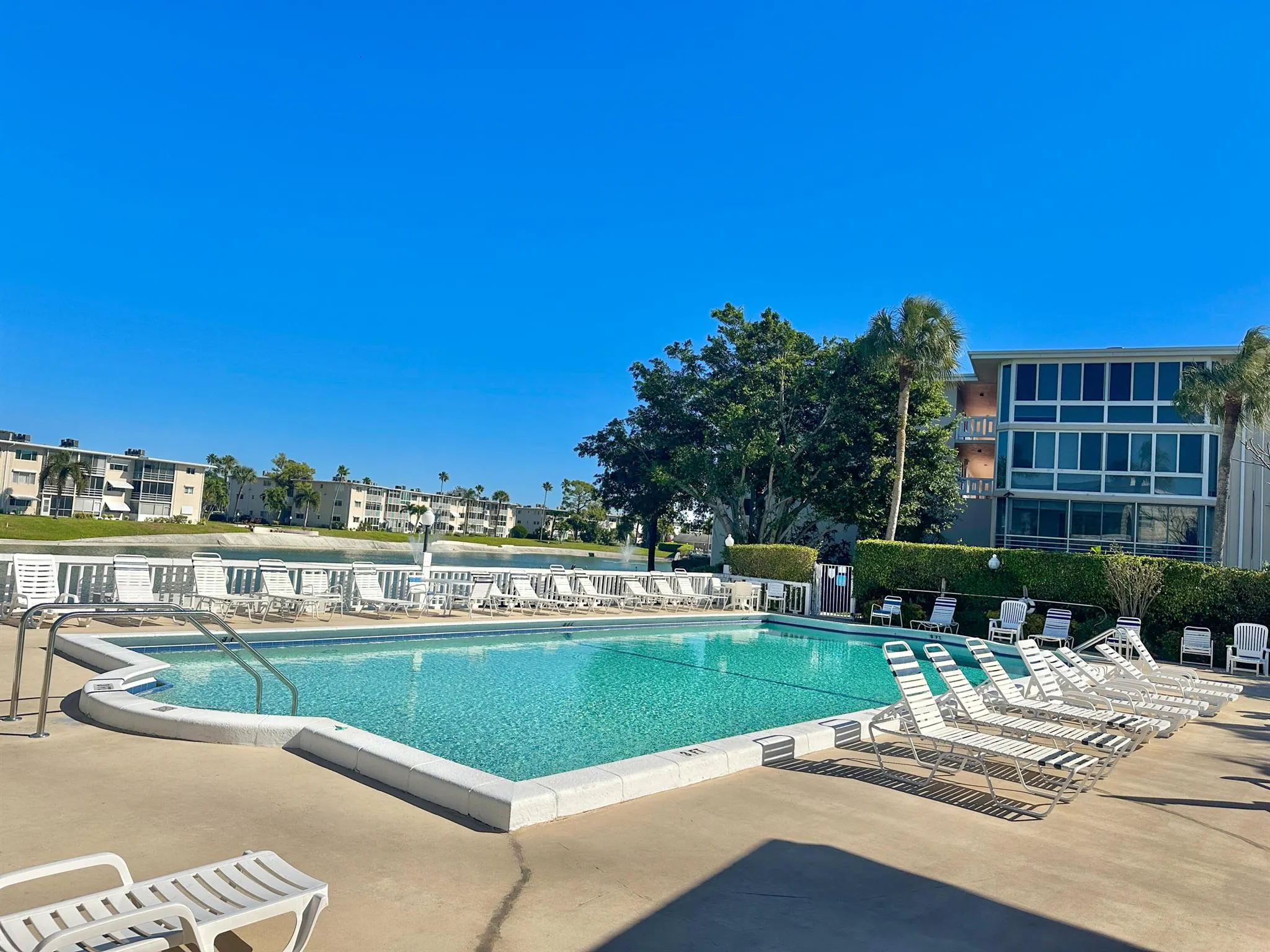 2721 Garden Drive N, #312