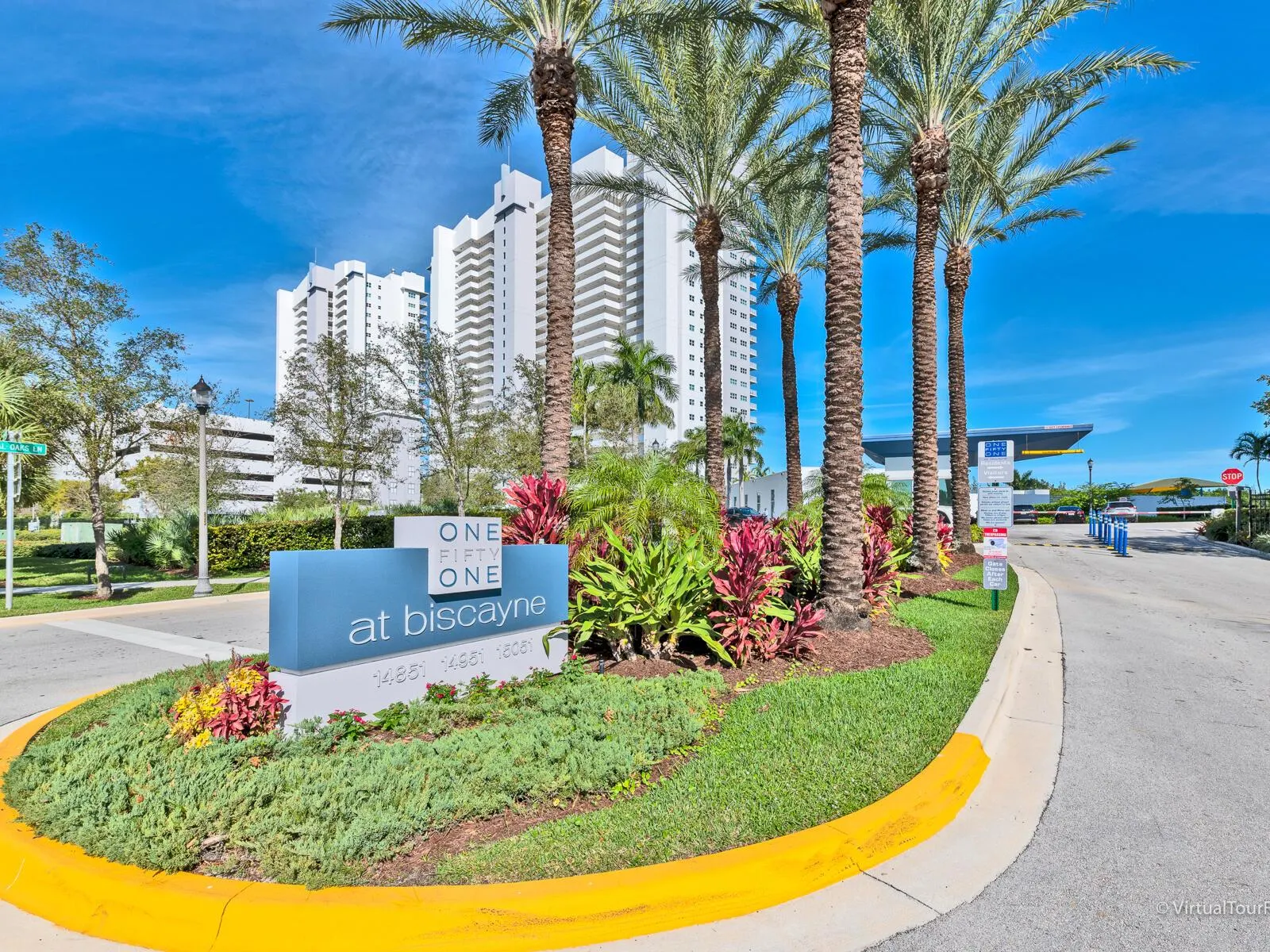 15051 Royal Oaks Lane, #906