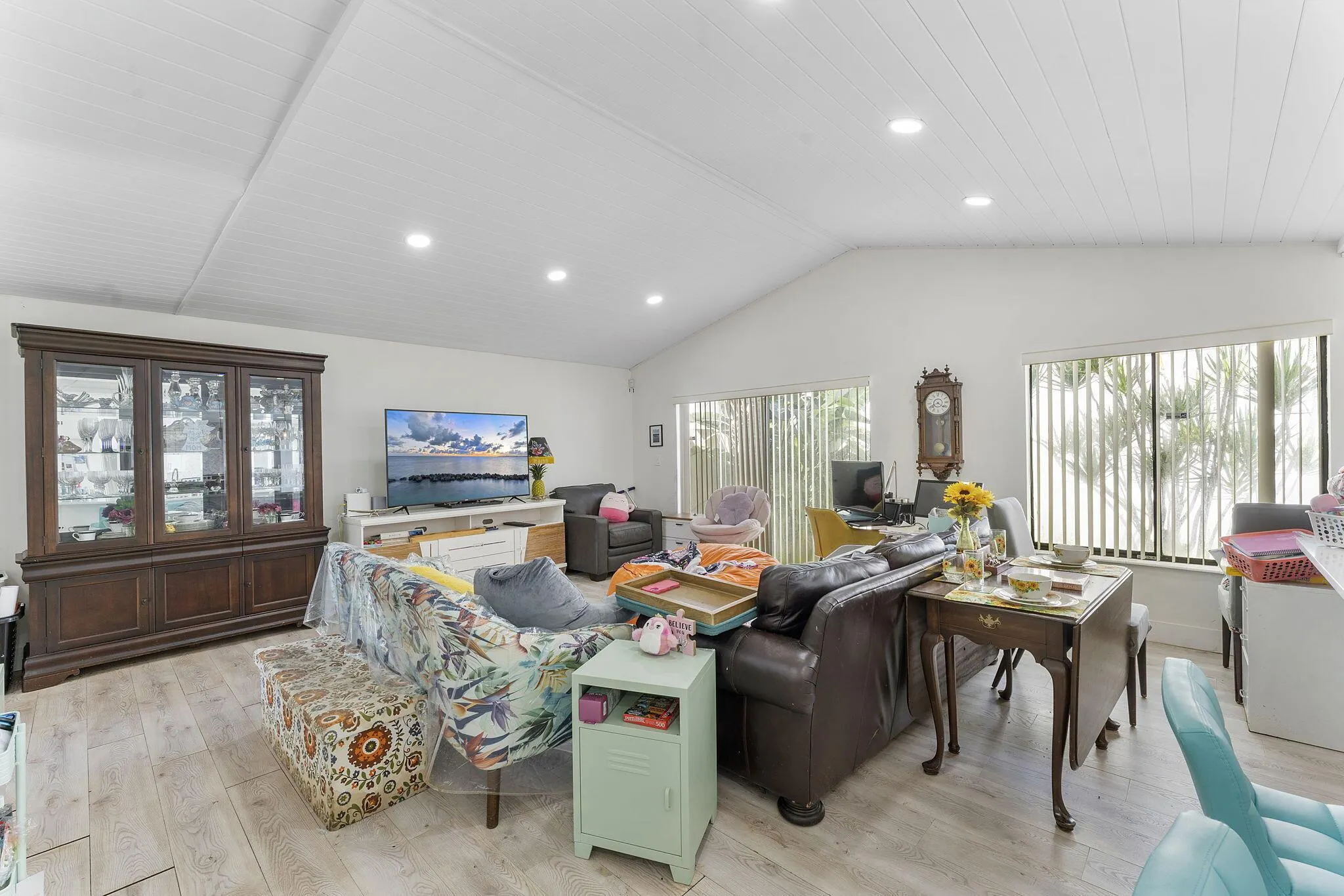 875 NW 22nd Avenue