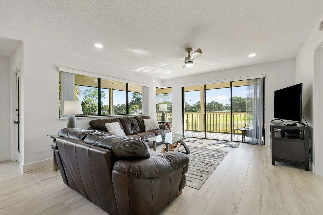 655 Brackenwood Cove, #655