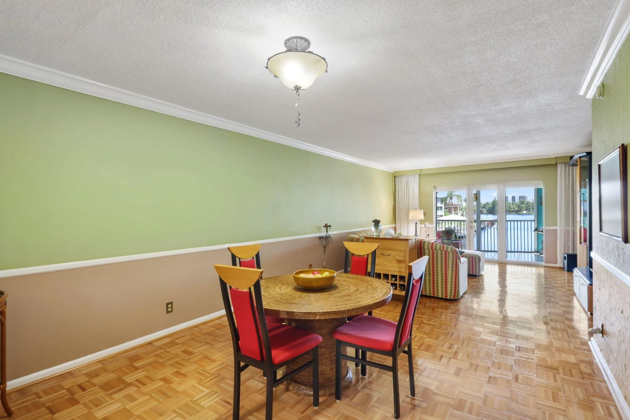 700 NE Harbour Terrace, #2350