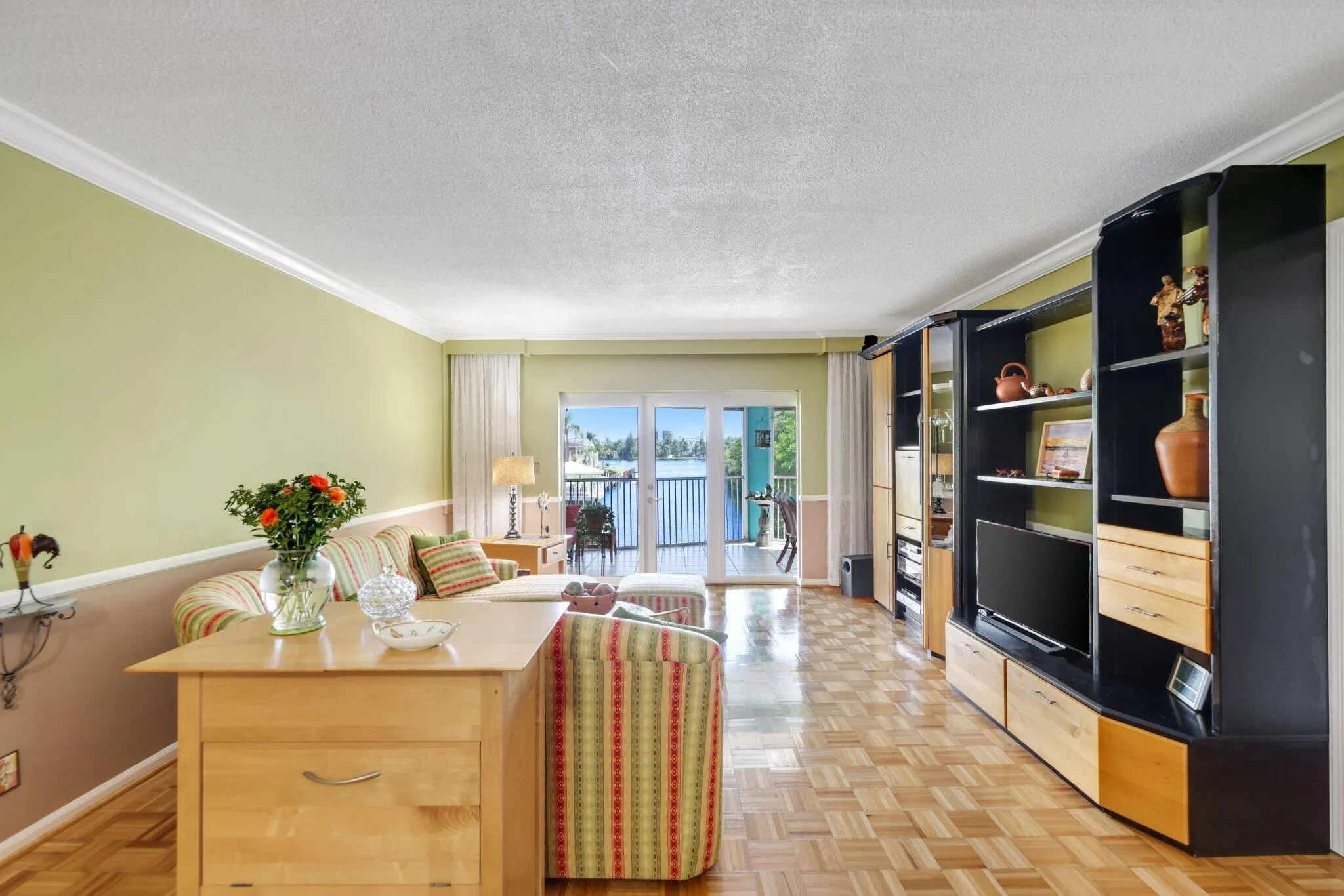 700 NE Harbour Terrace, #2350