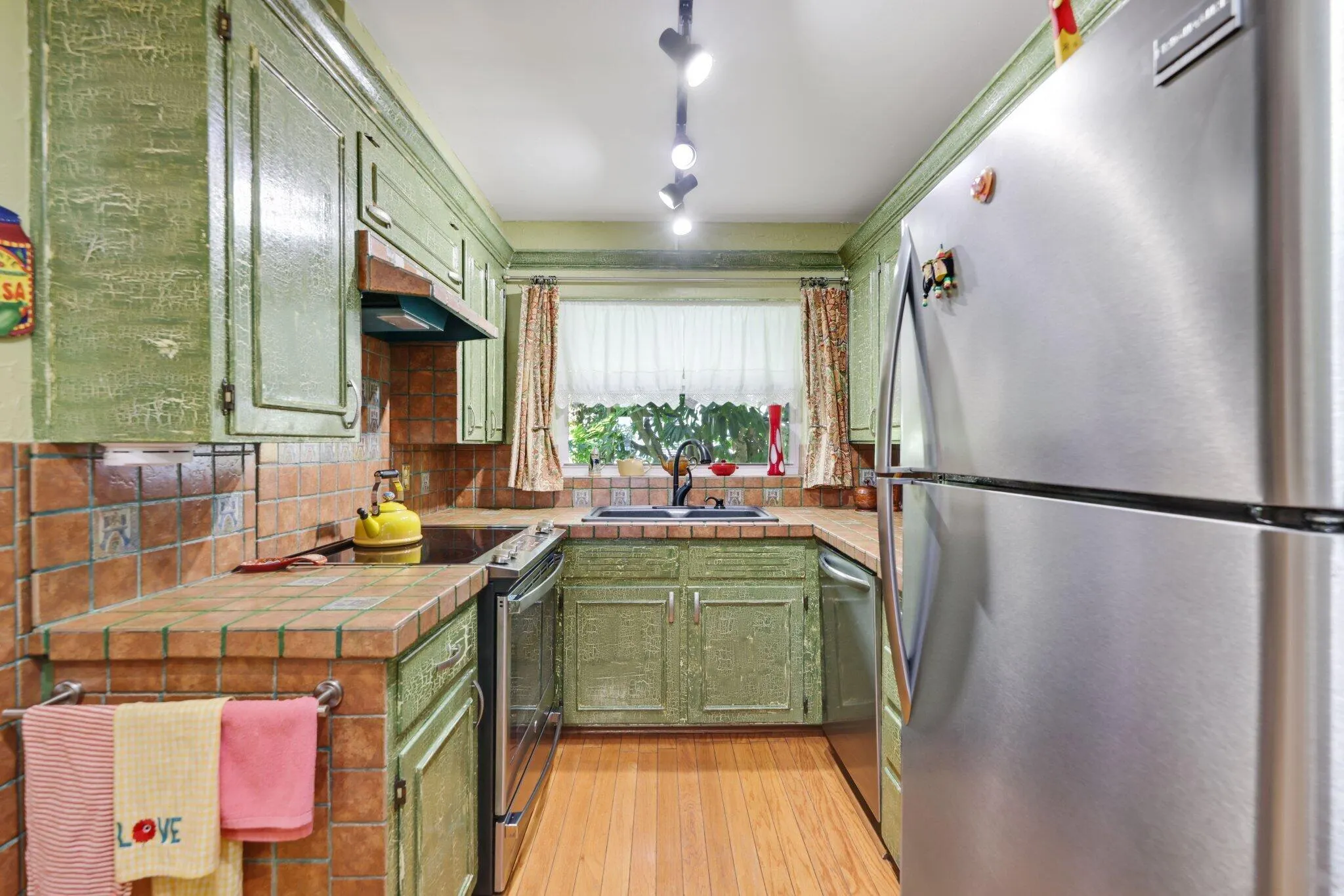 700 NE Harbour Terrace, #2350