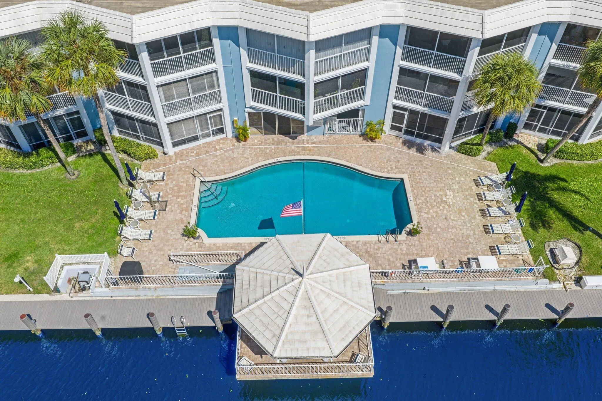 700 NE Harbour Terrace, #2350