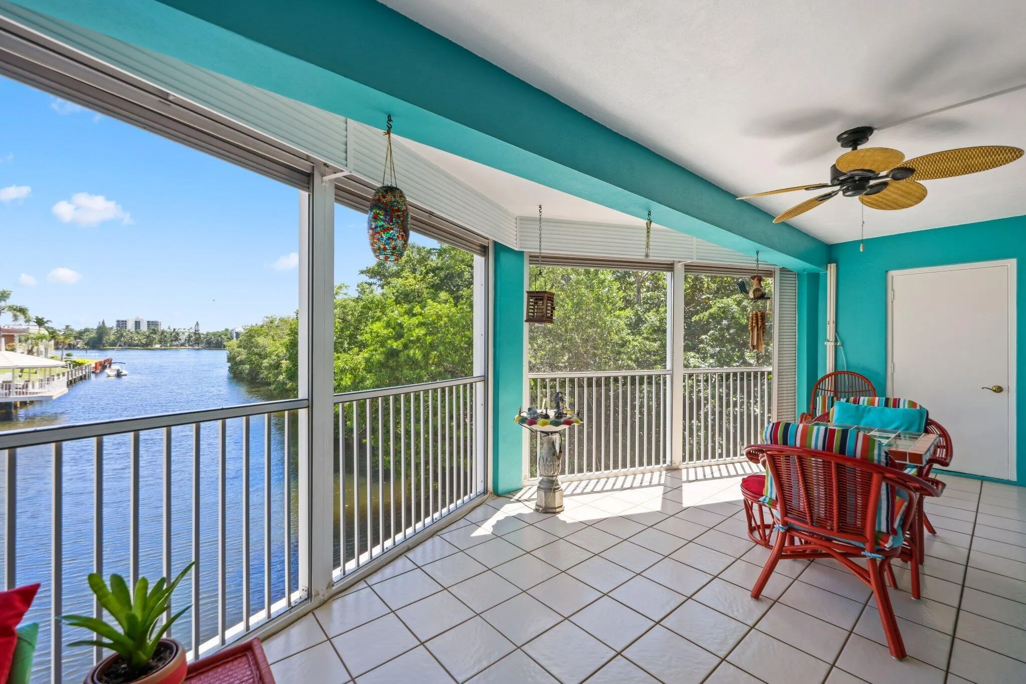 700 NE Harbour Terrace, #2350