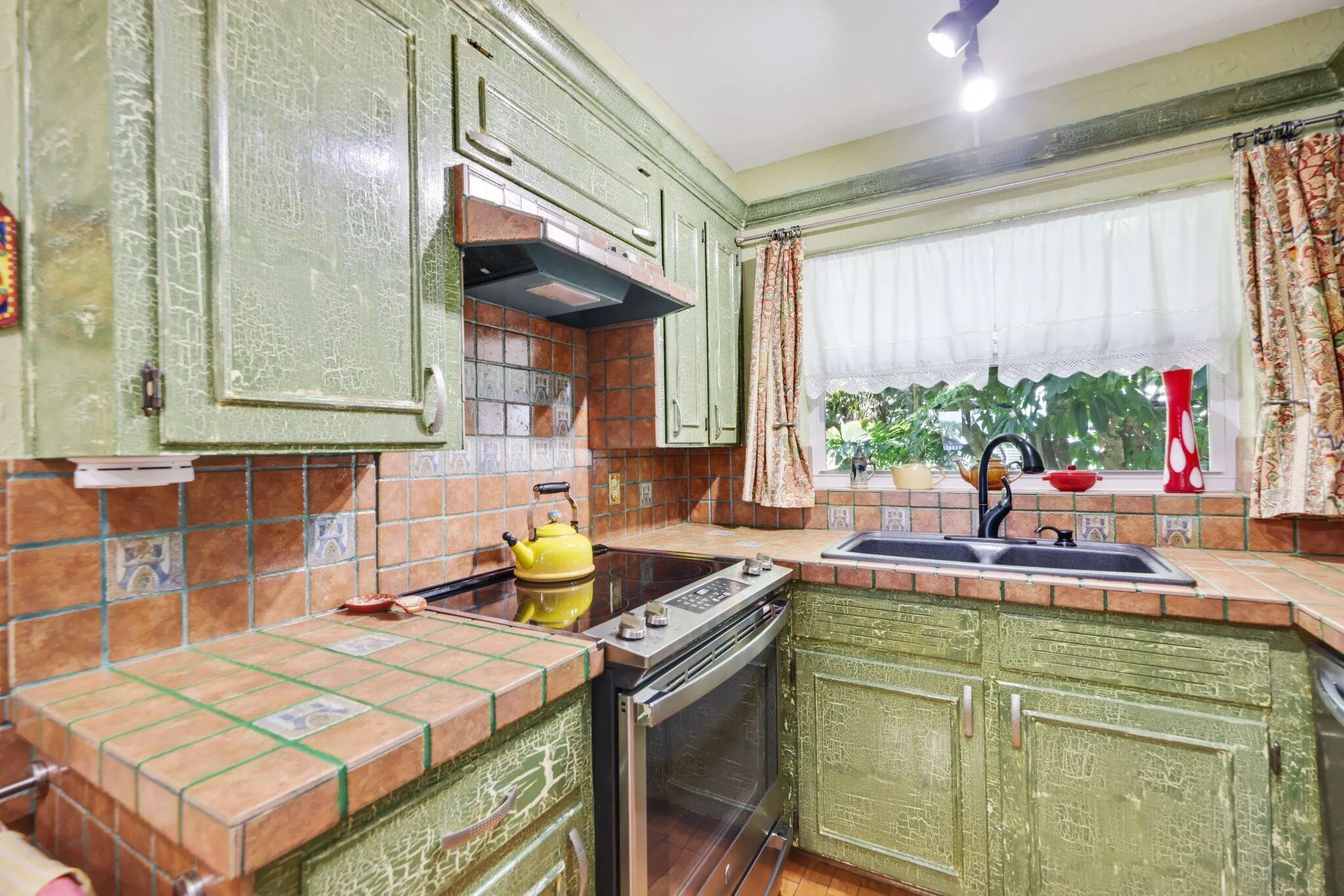 700 NE Harbour Terrace, #2350