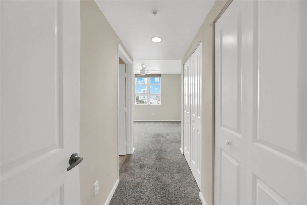 403 S Sapodilla Avenue, #405