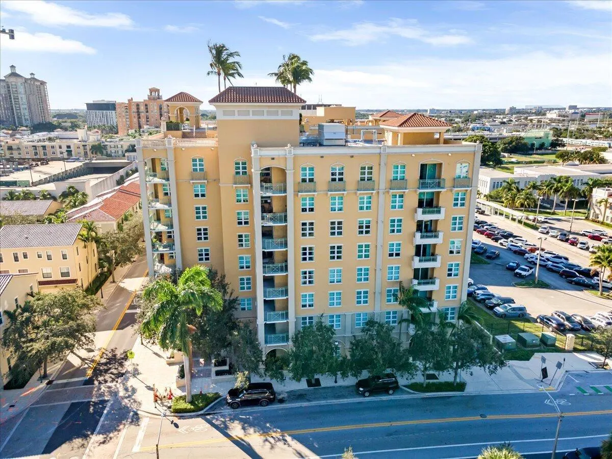 403 S Sapodilla Avenue, #405