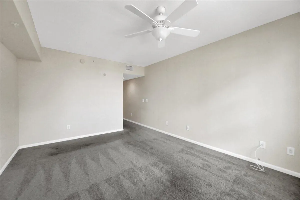 403 S Sapodilla Avenue, #405