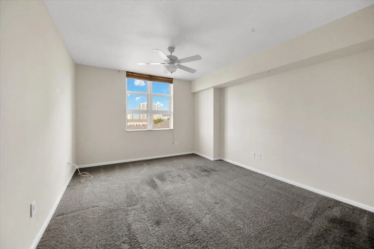 403 S Sapodilla Avenue, #405