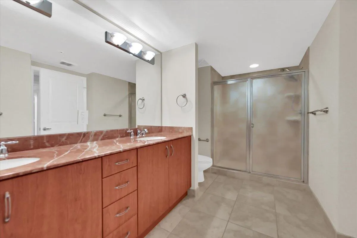403 S Sapodilla Avenue, #405