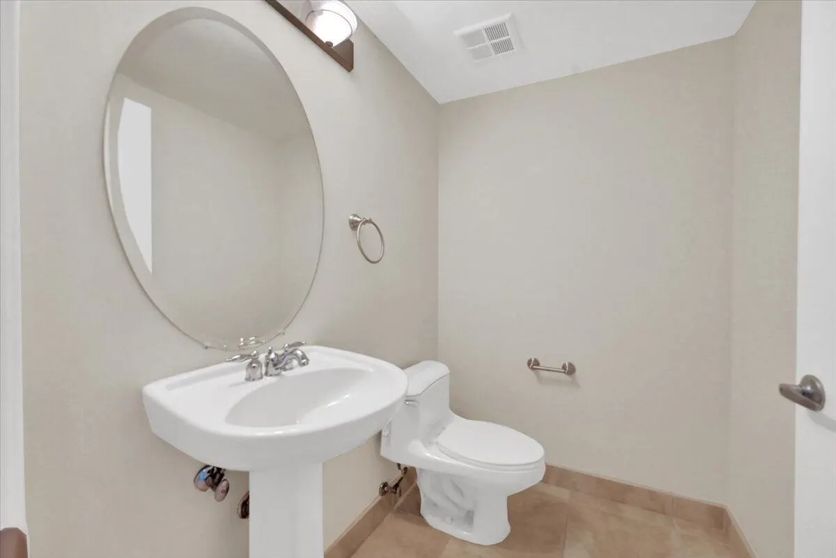 403 S Sapodilla Avenue, #405