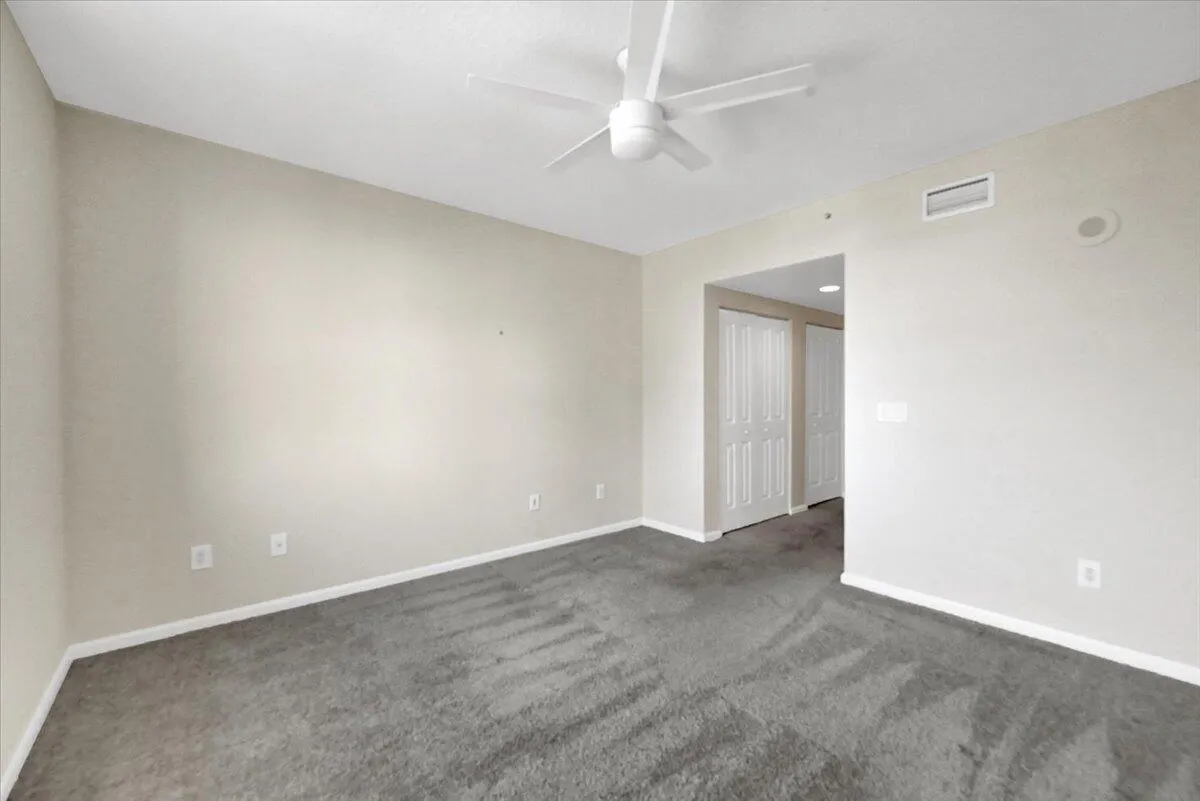 403 S Sapodilla Avenue, #405