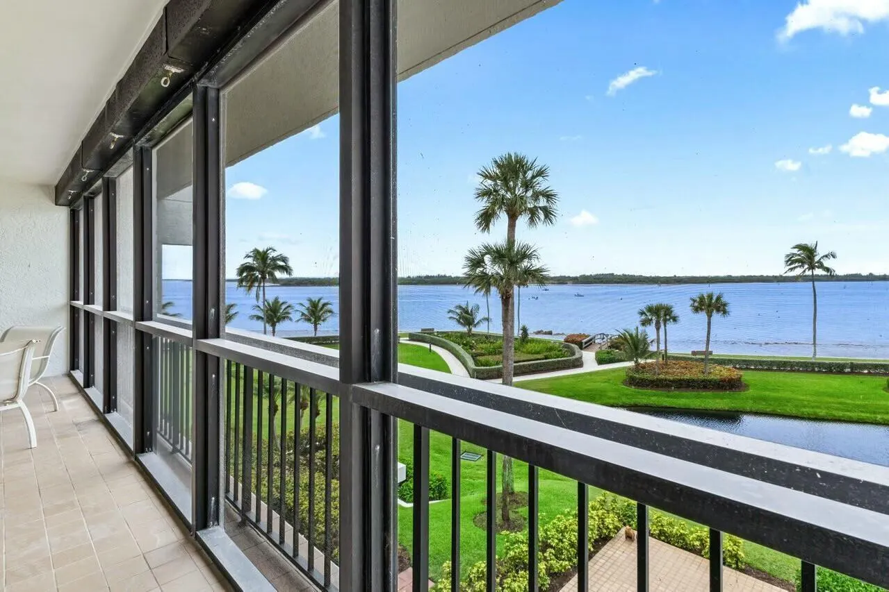 2820 SE Dune Drive, #2305