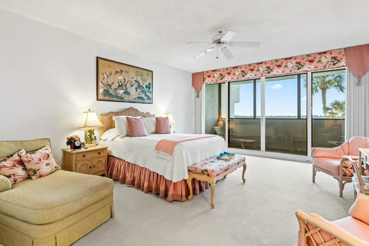 2820 SE Dune Drive, #2305