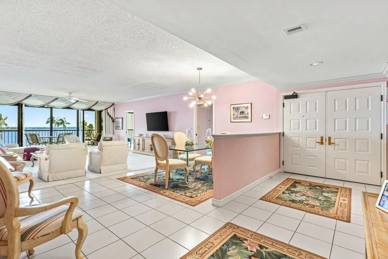 2820 SE Dune Drive, #2305