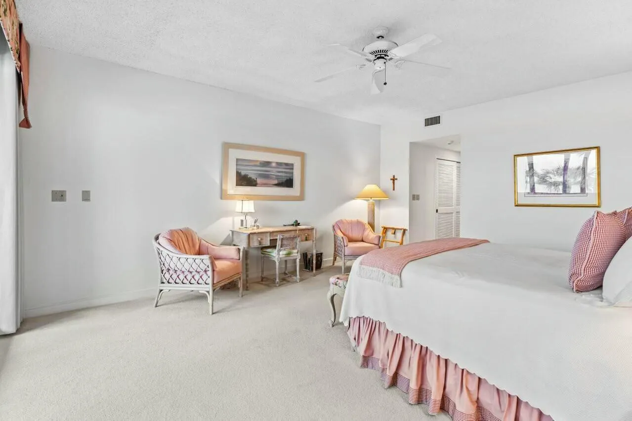 2820 SE Dune Drive, #2305