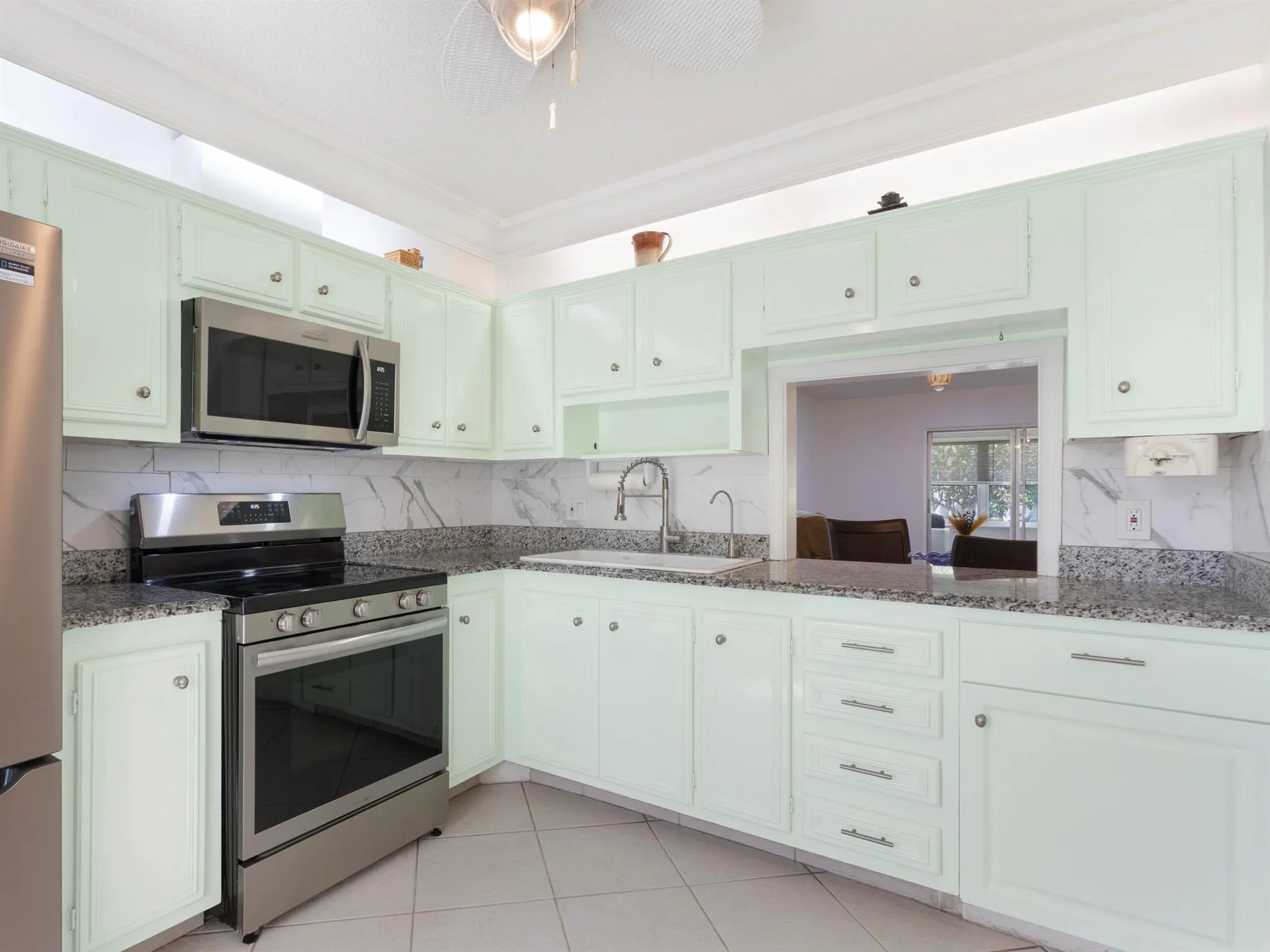 857 Worcester Lane, #B