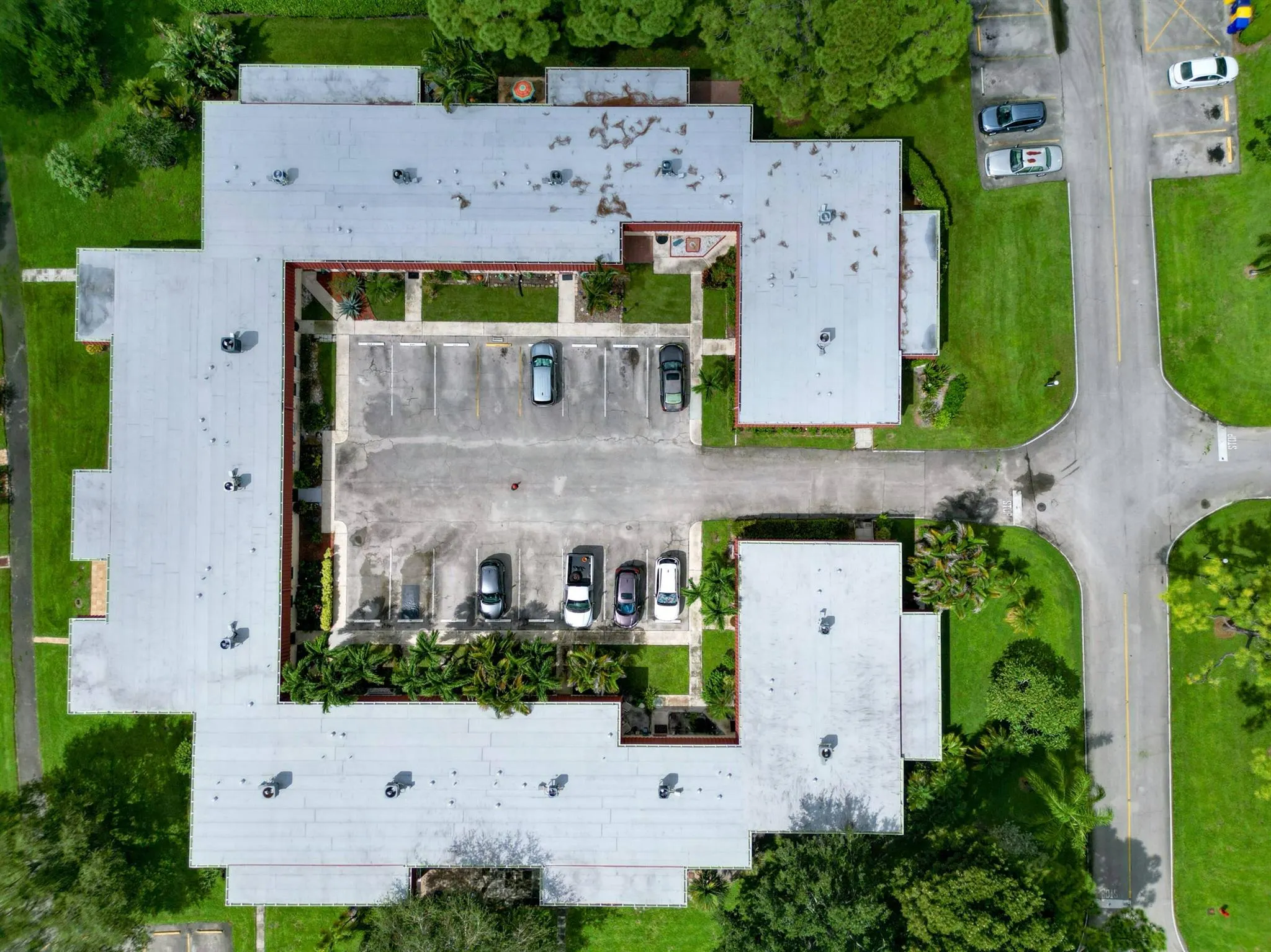 857 Worcester Lane, #B