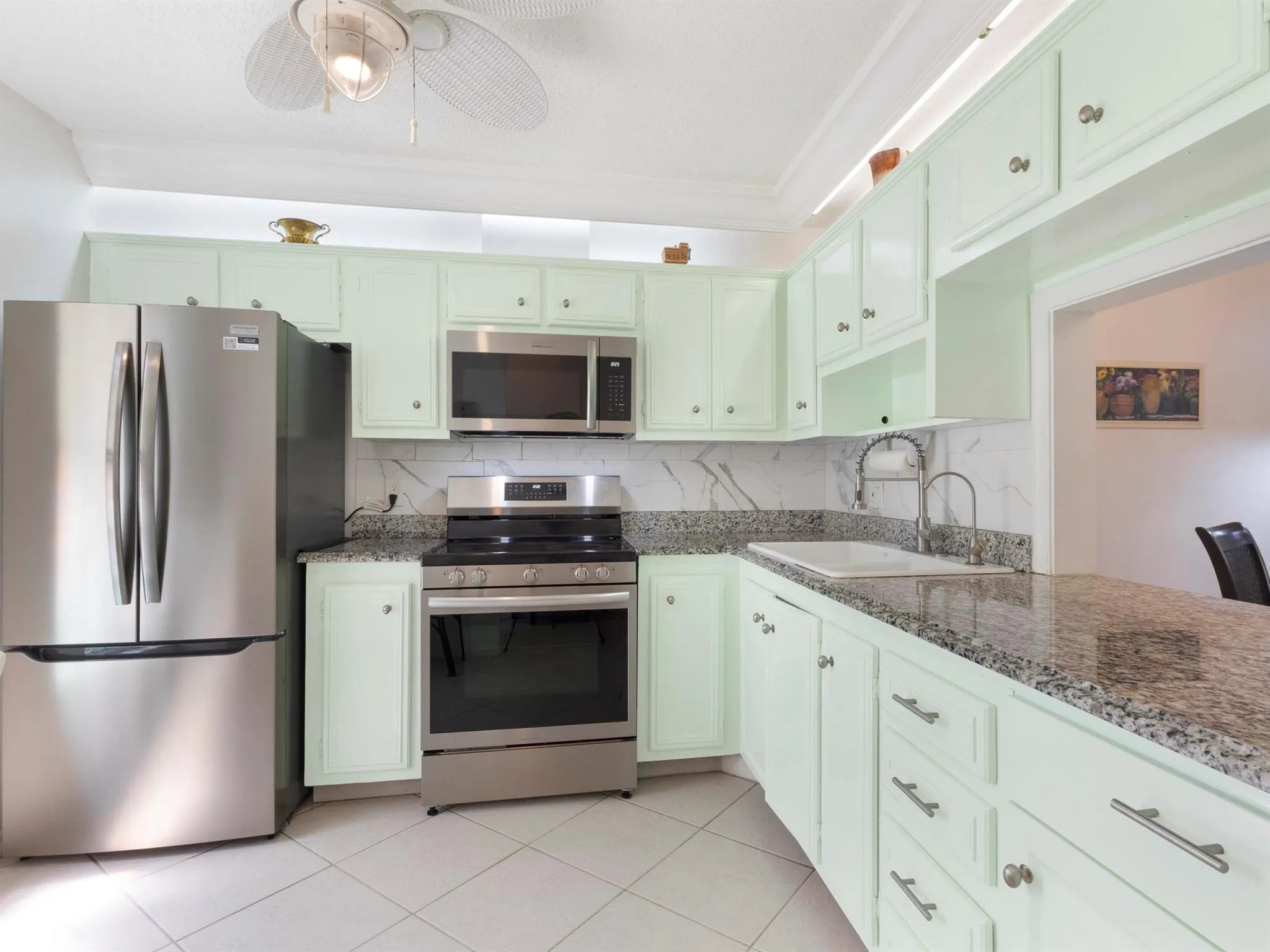 857 Worcester Lane, #B