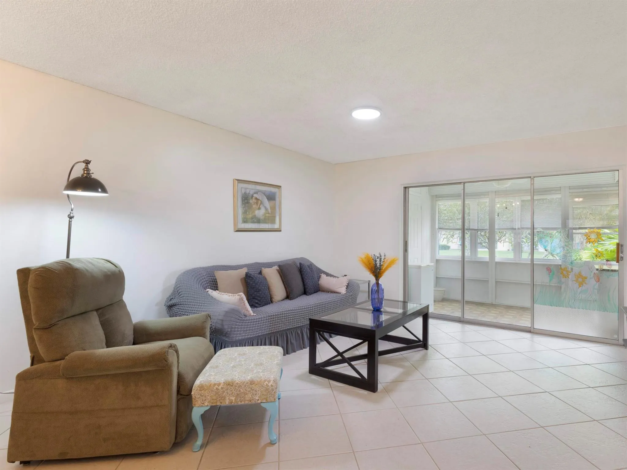 857 Worcester Lane, #B