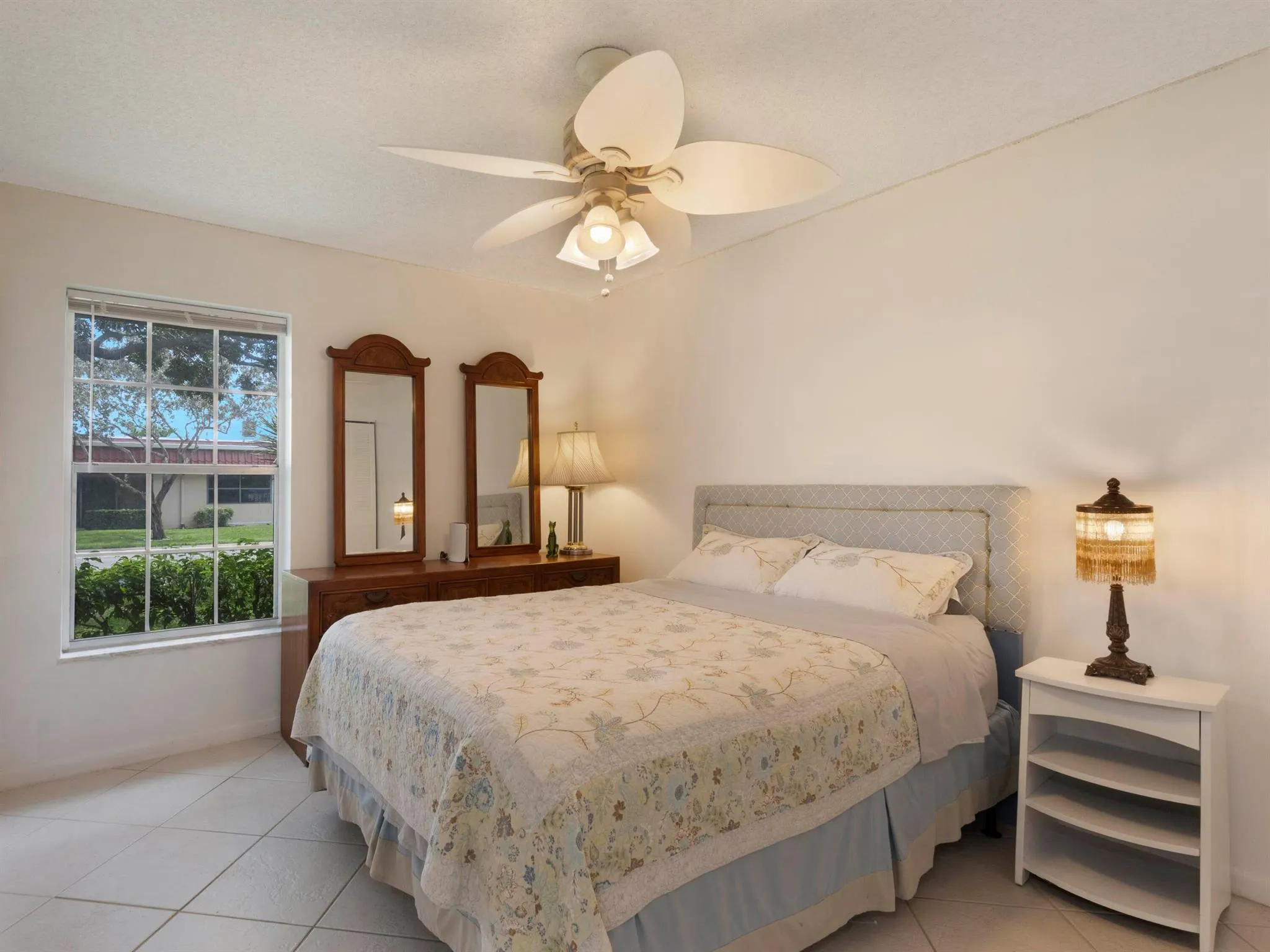857 Worcester Lane, #B