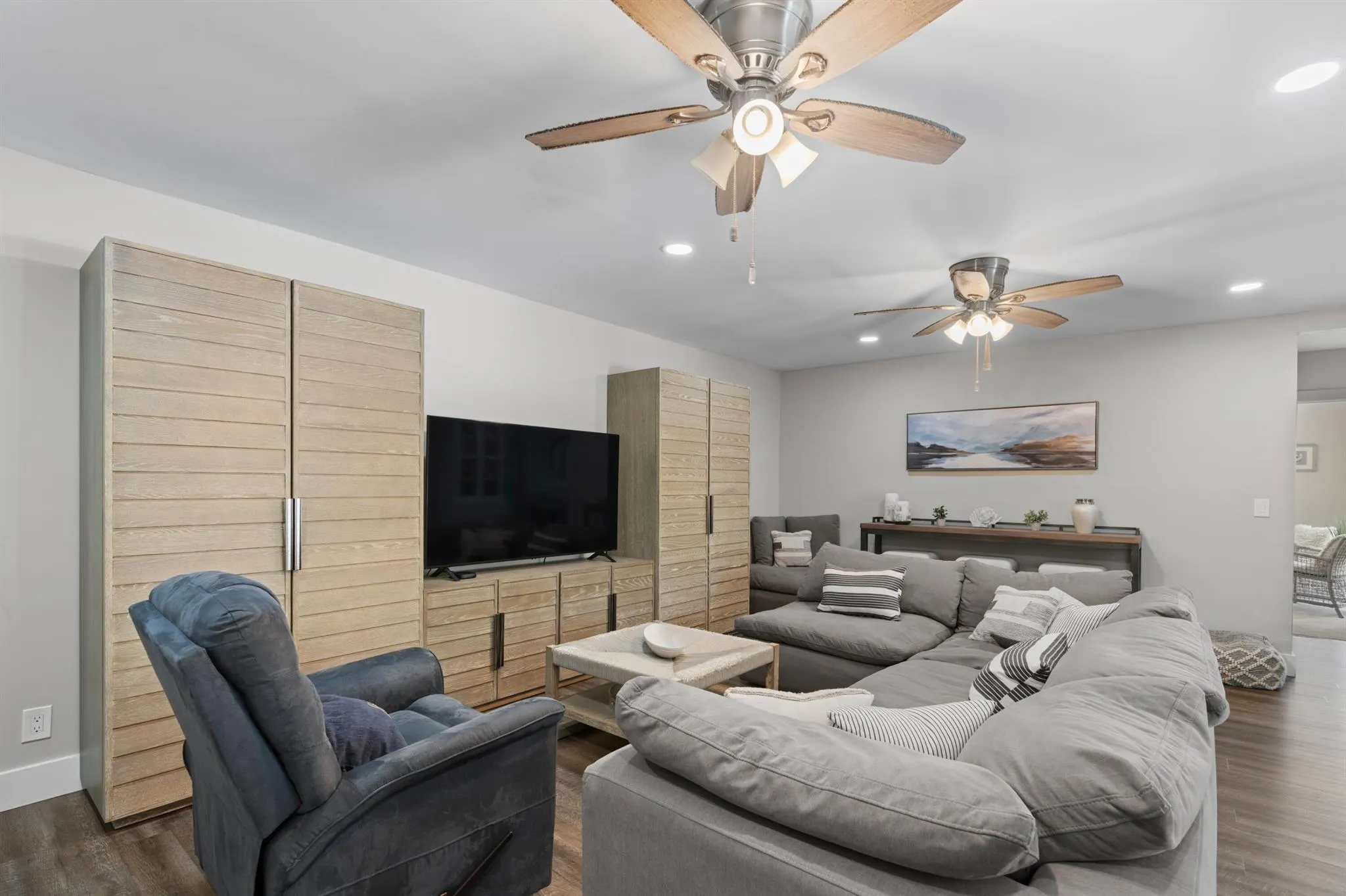 1409 W Ocean Avenue