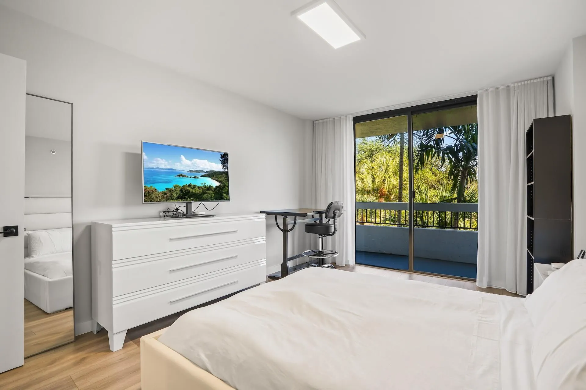 23200 Camino Del Mar, #302