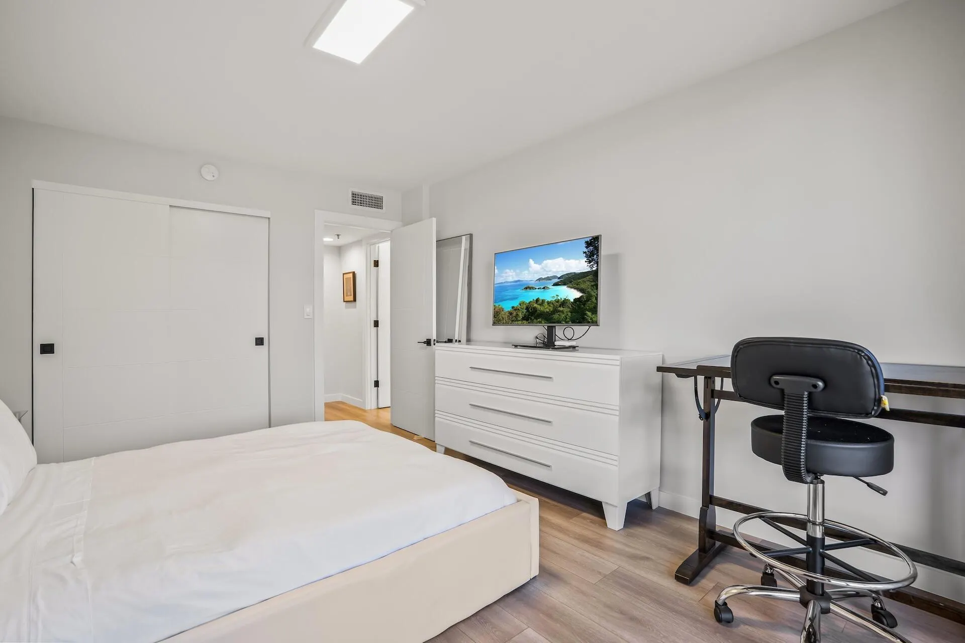 23200 Camino Del Mar, #302
