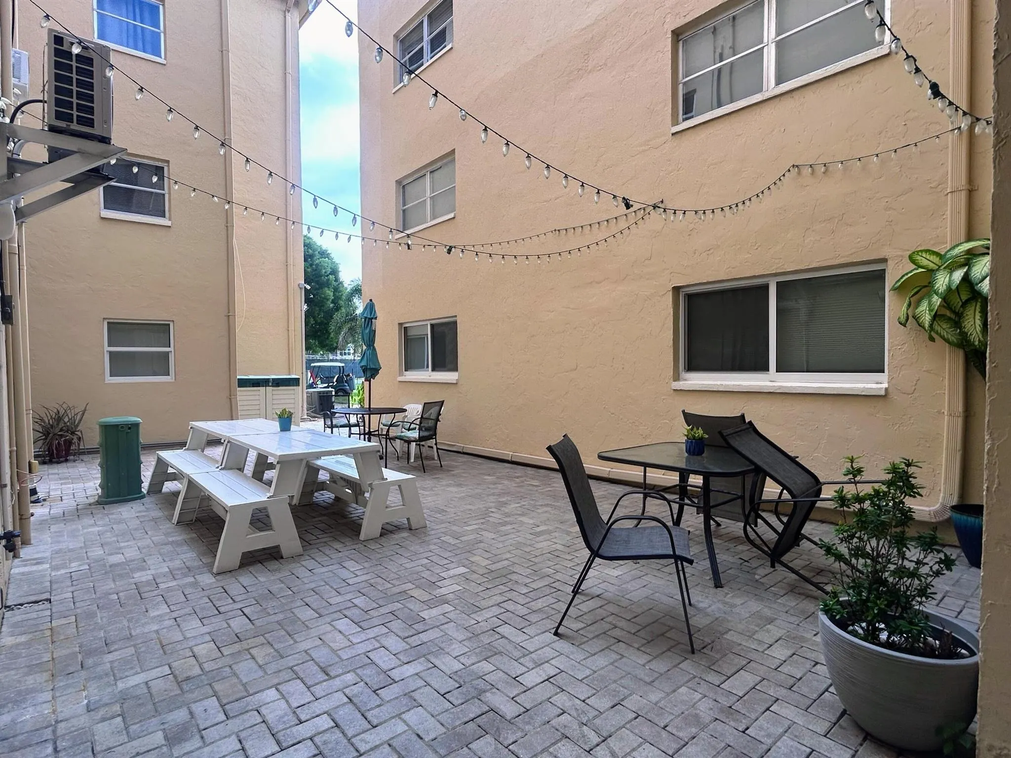 2520 NE 1st Court, #408