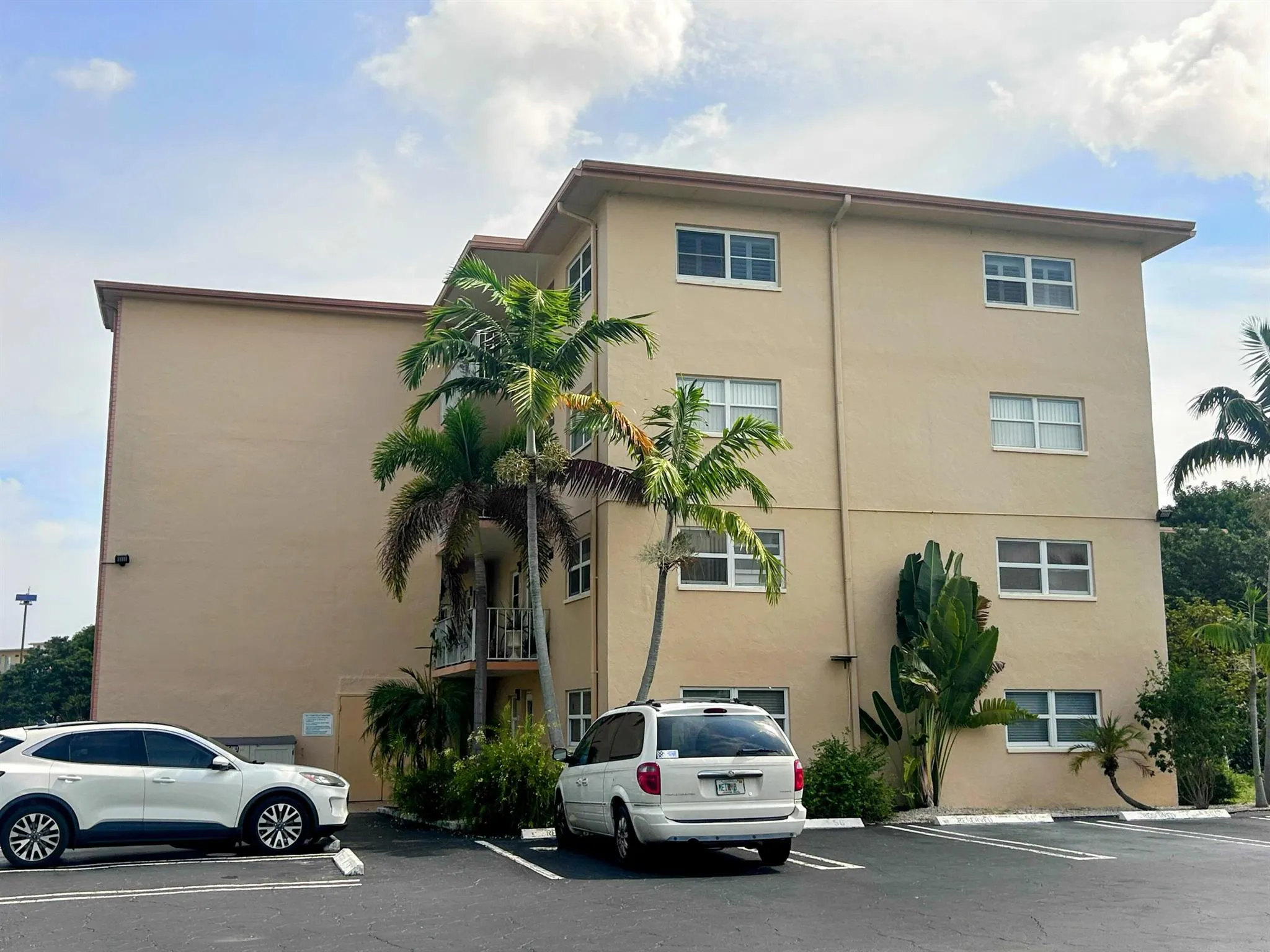 2520 NE 1st Court, #408