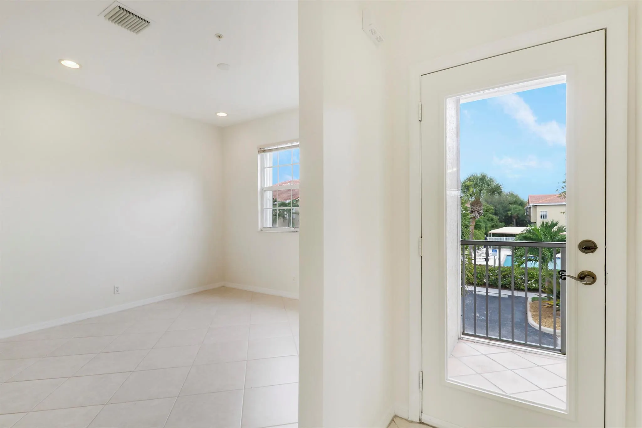 110 Lighthouse Circle, #C