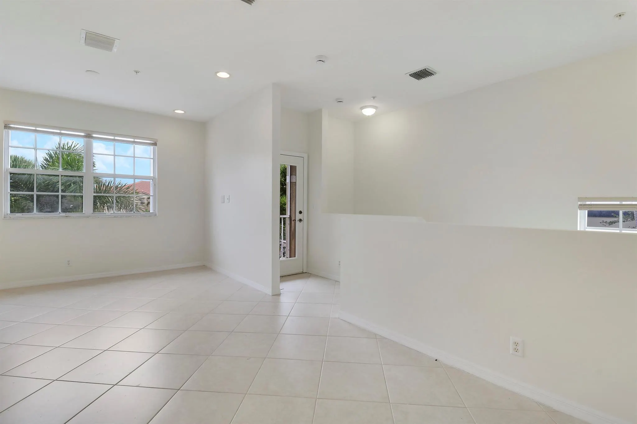 110 Lighthouse Circle, #C