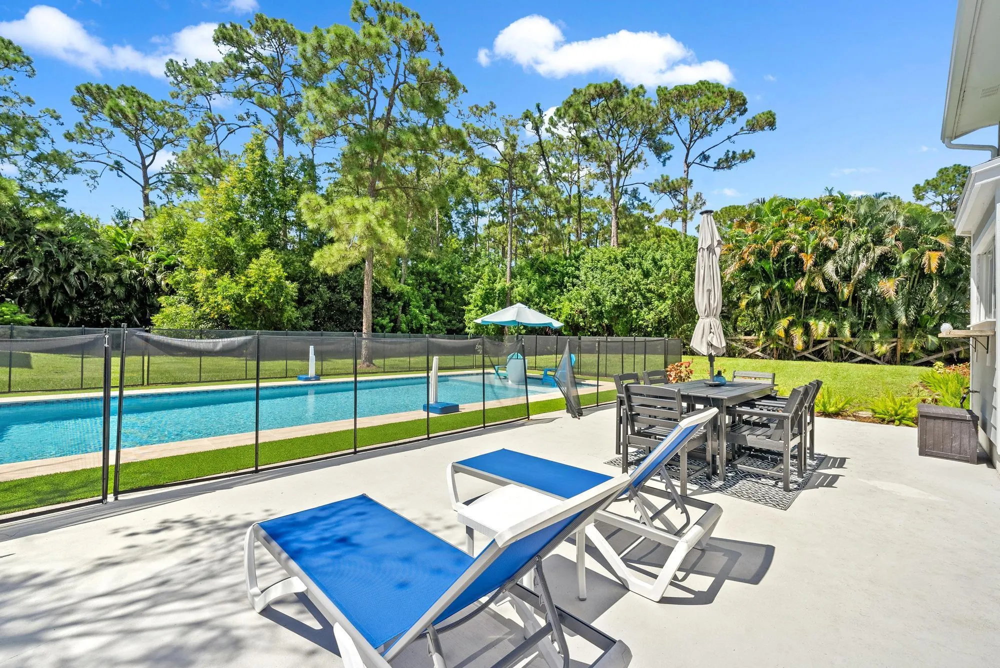 17885 Bridle Lane