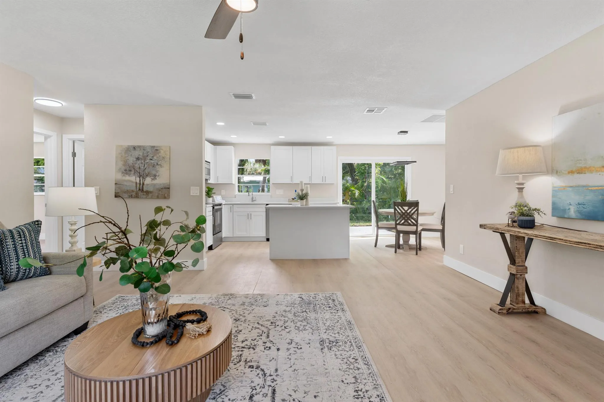 1502 Emerson Lane