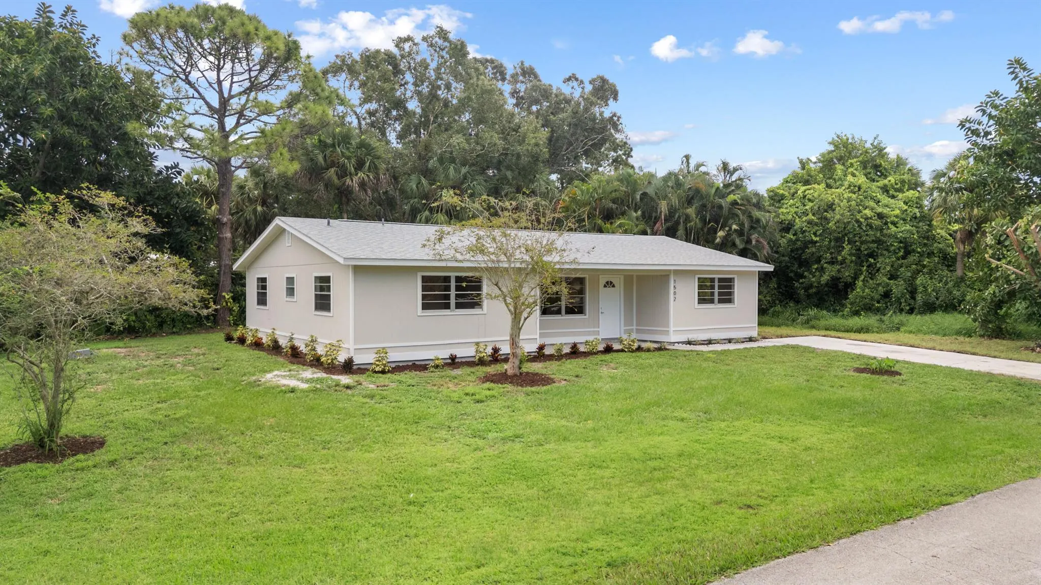 1502 Emerson Lane