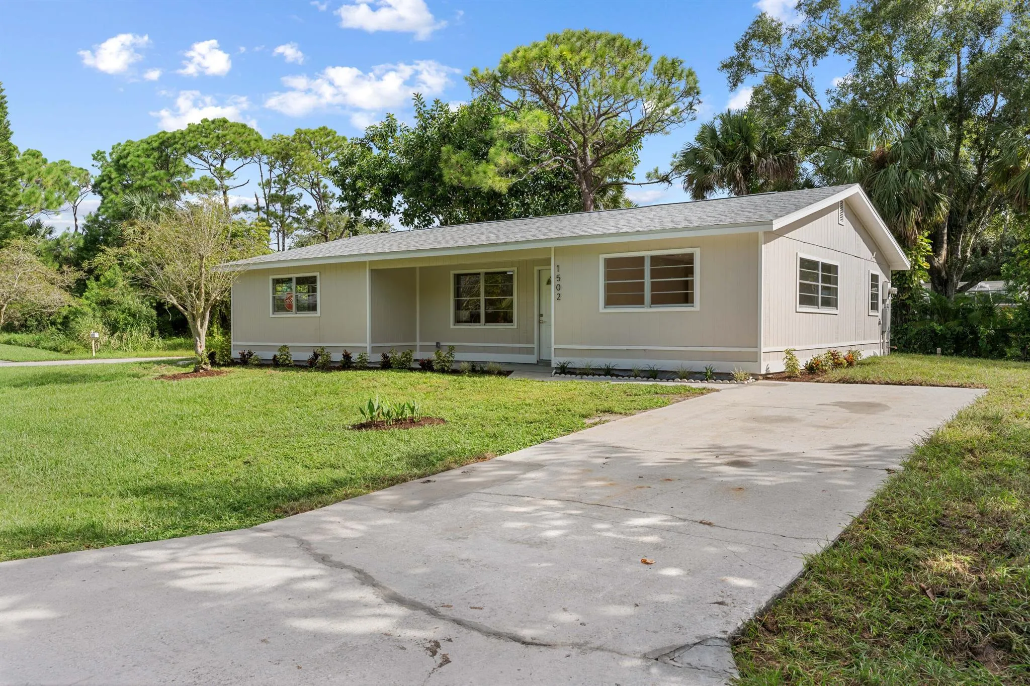 1502 Emerson Lane