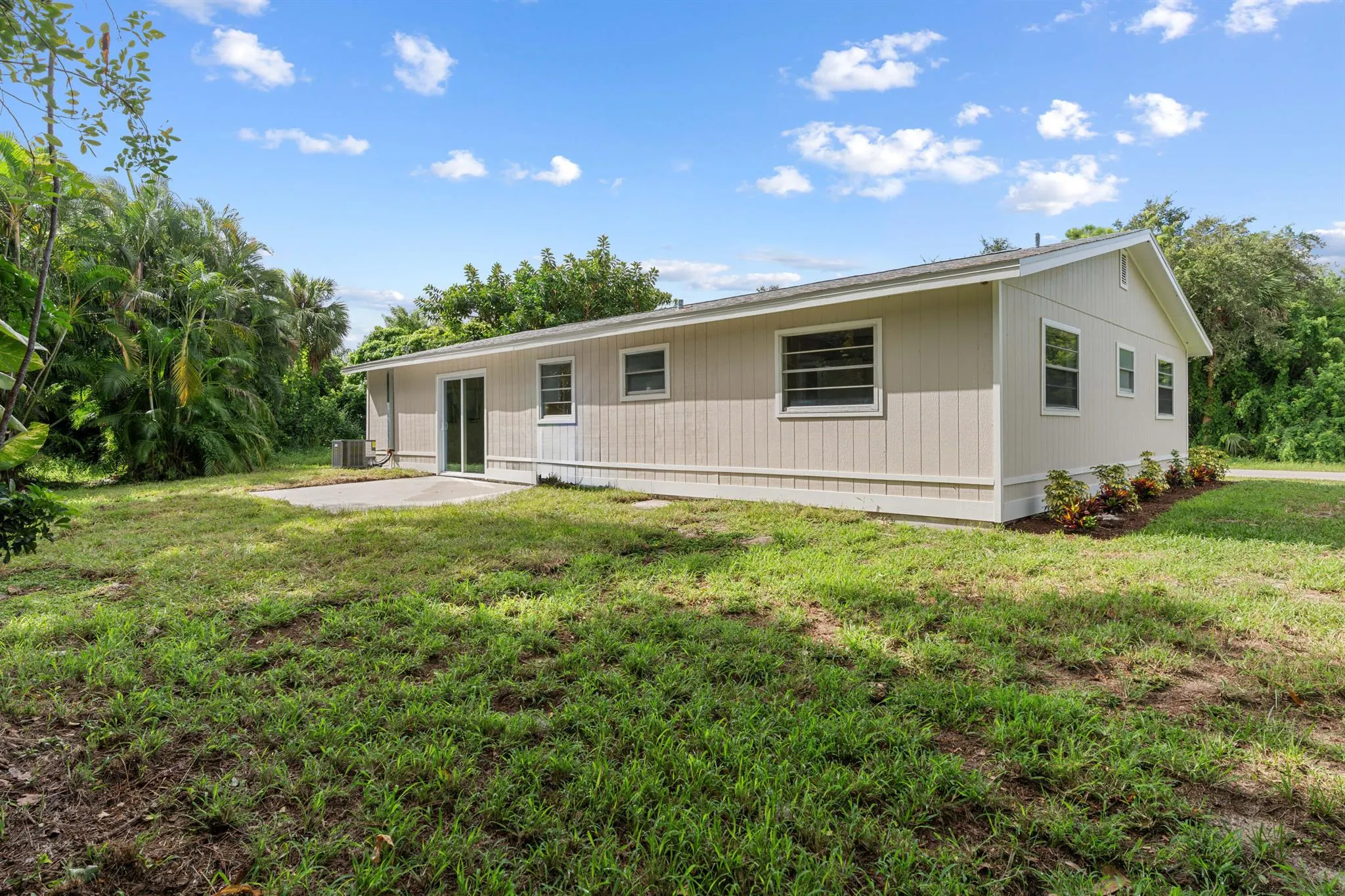 1502 Emerson Lane