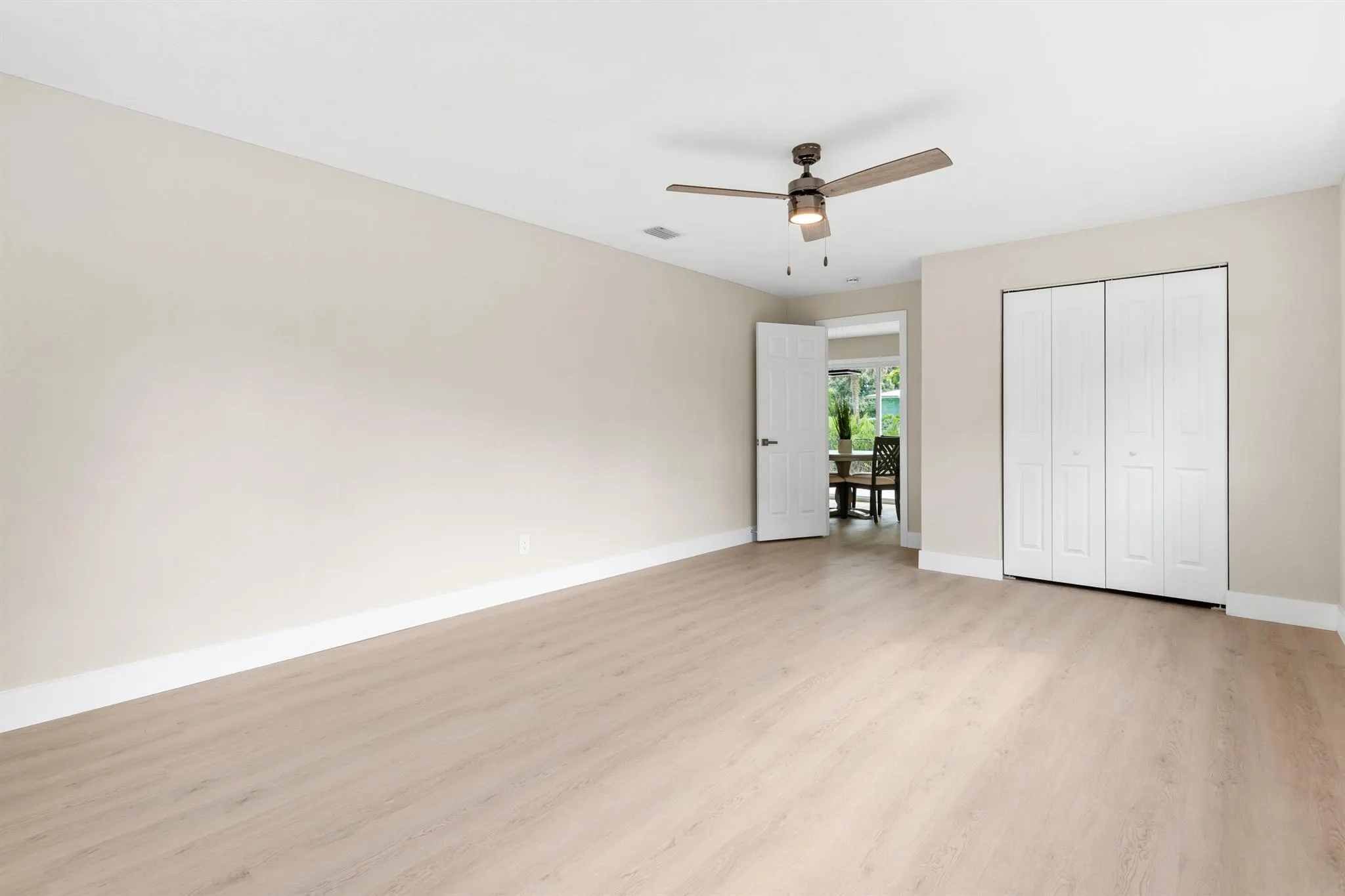 1502 Emerson Lane