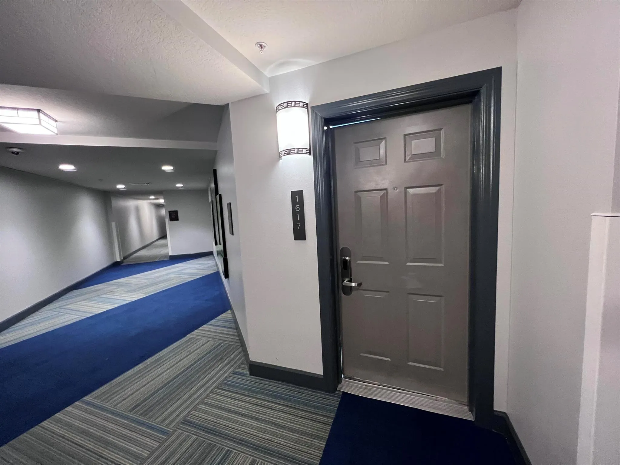 14501 Grove Resort Avenue, #1617