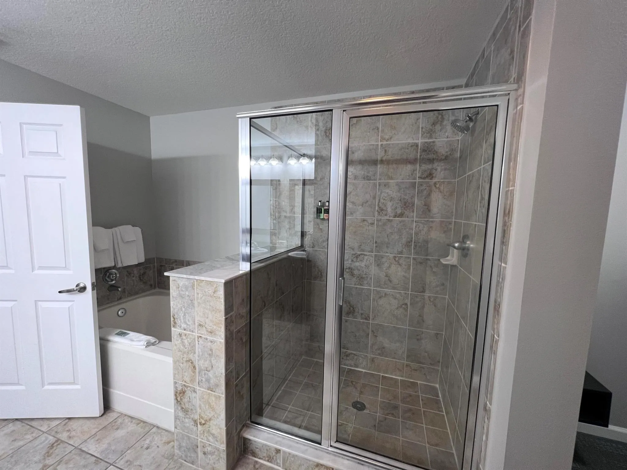 14501 Grove Resort Avenue, #1617