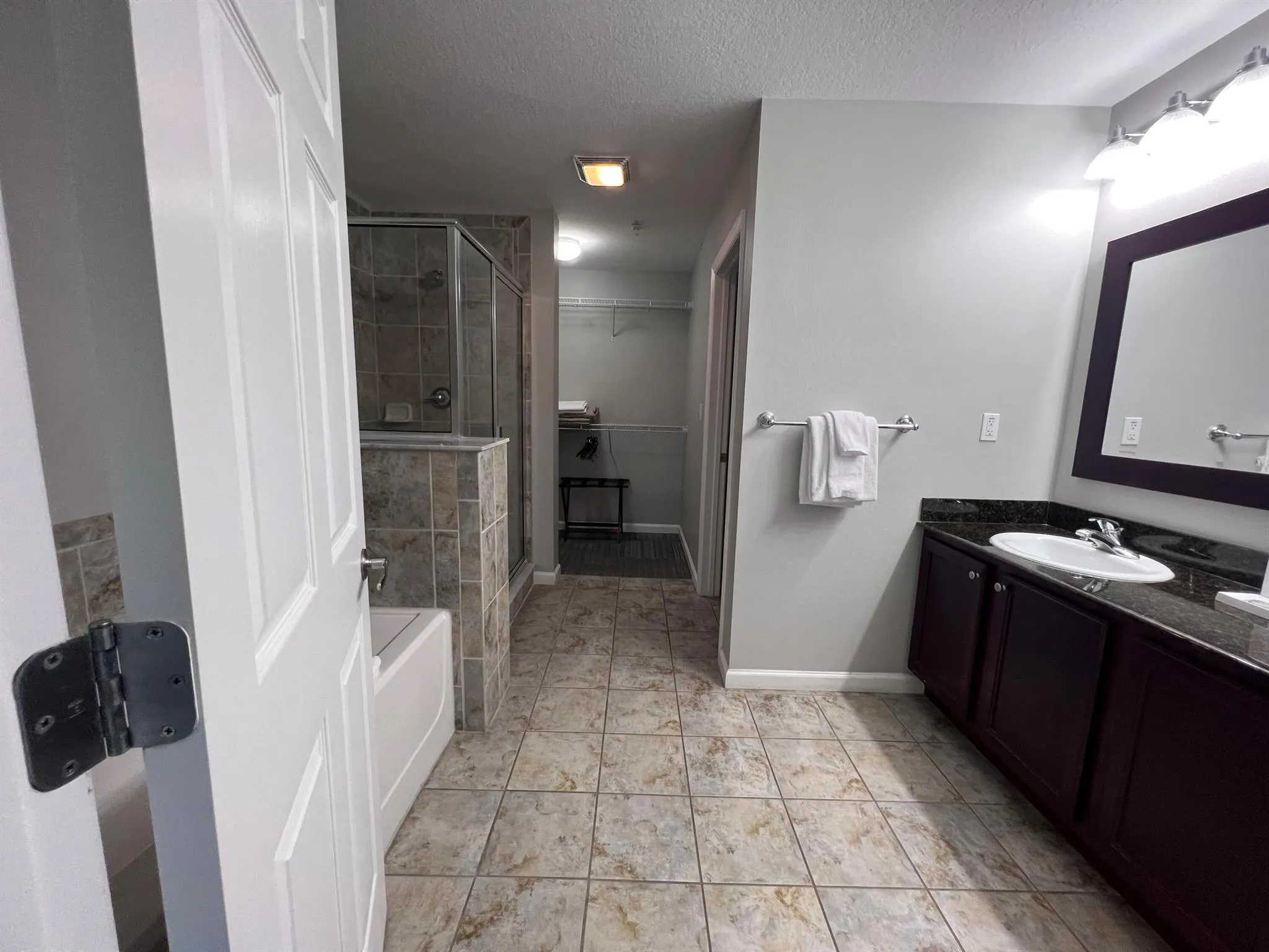 14501 Grove Resort Avenue, #1617