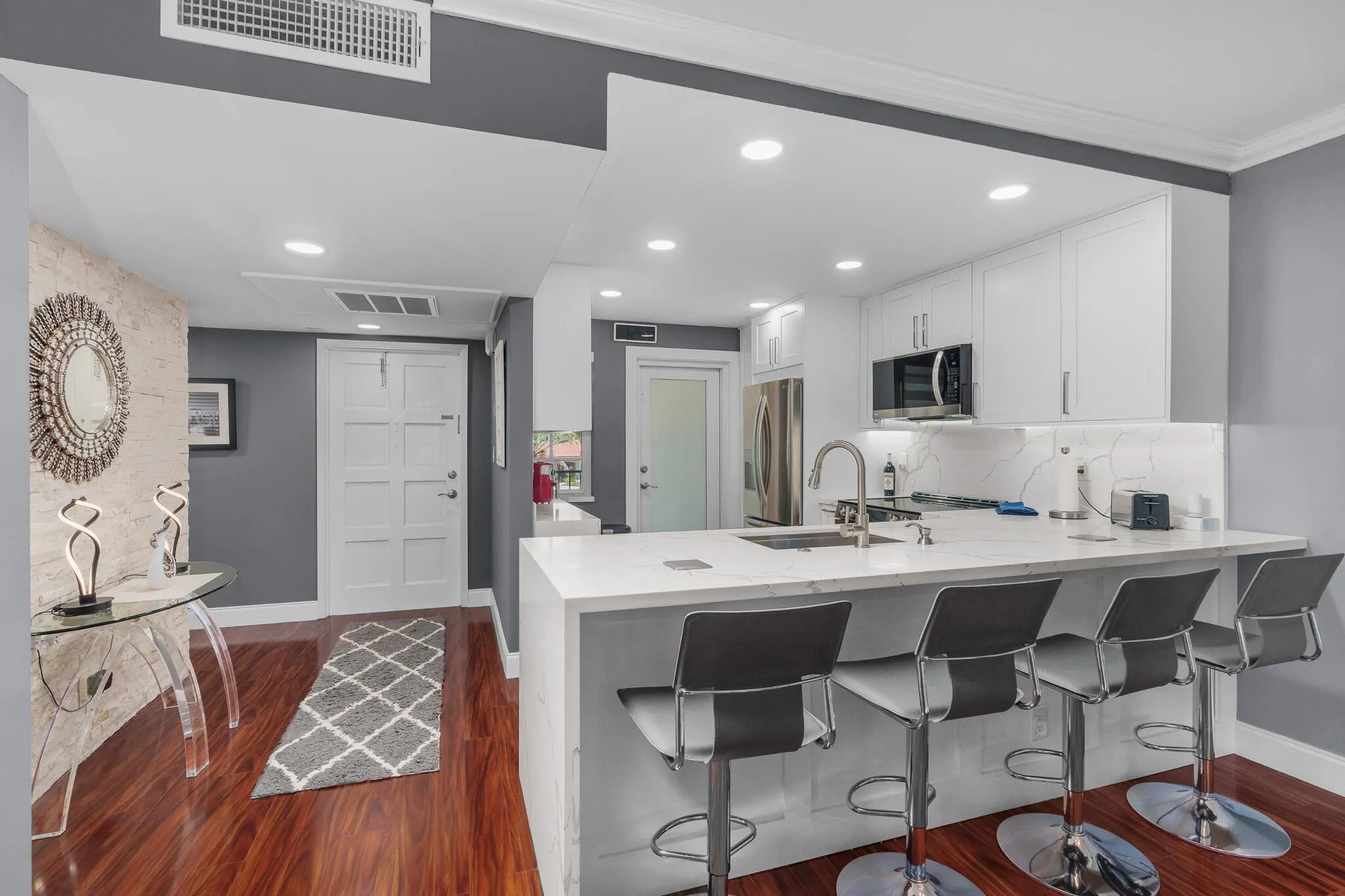 2900 N Palm Aire Drive, #203