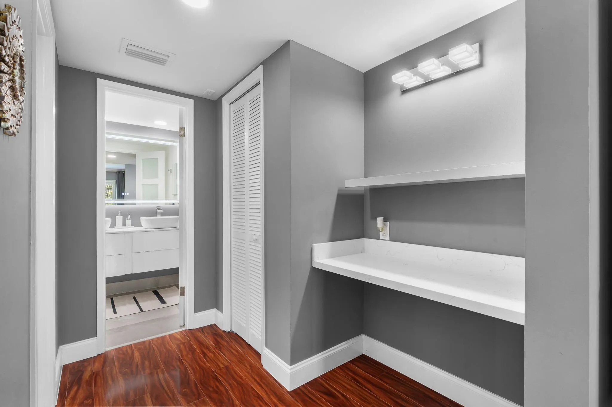2900 N Palm Aire Drive, #203