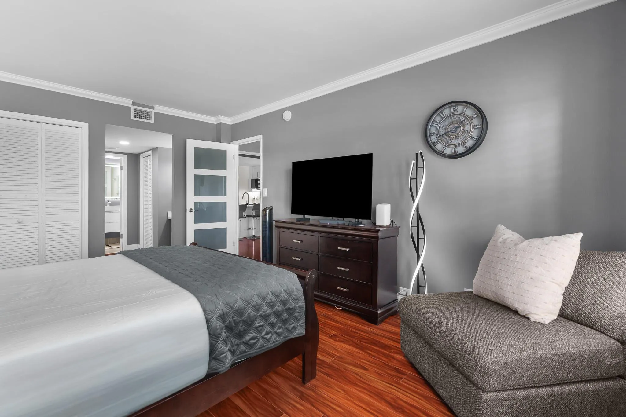 2900 N Palm Aire Drive, #203