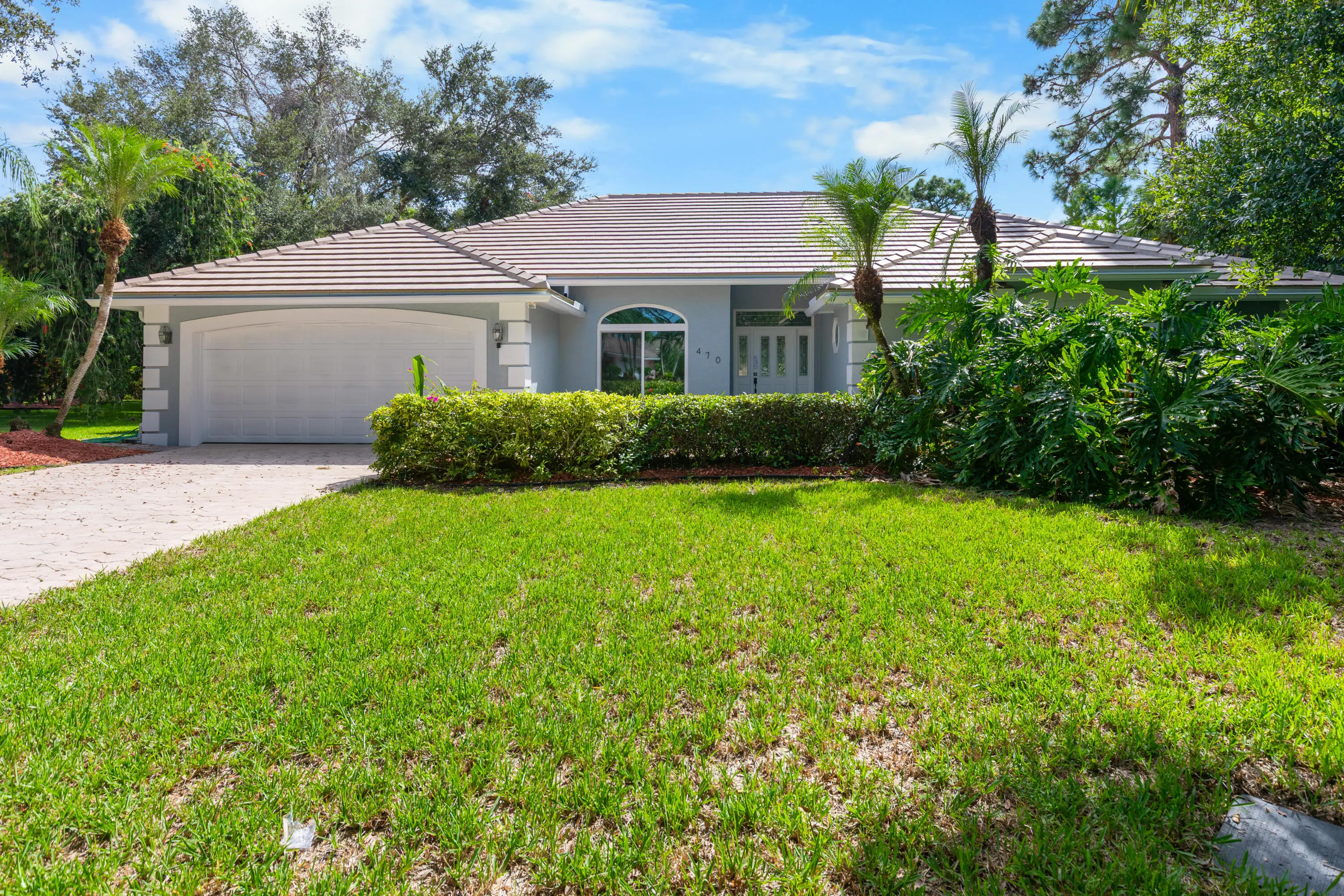470 SW Sanctuary Place