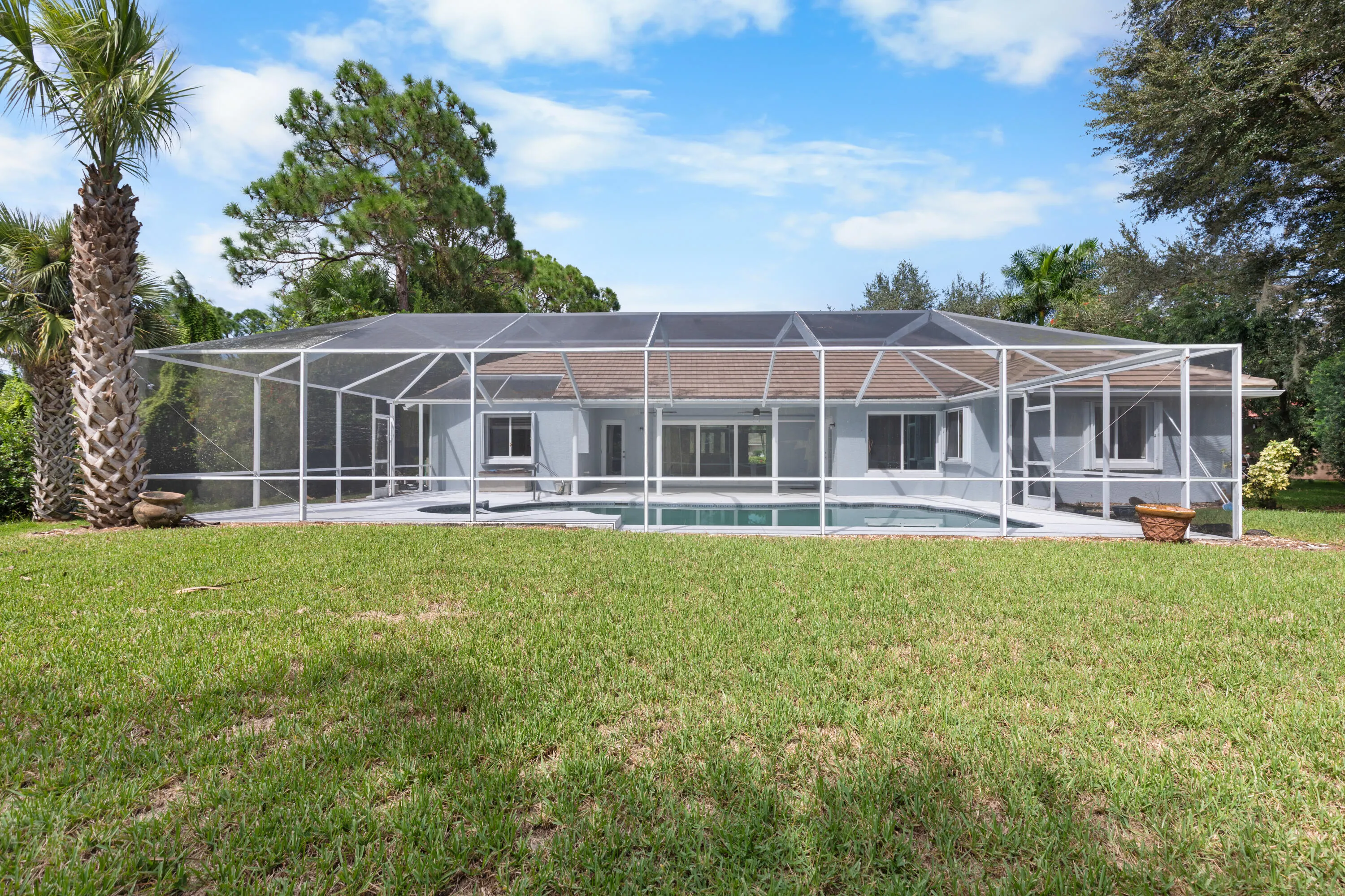 470 SW Sanctuary Place