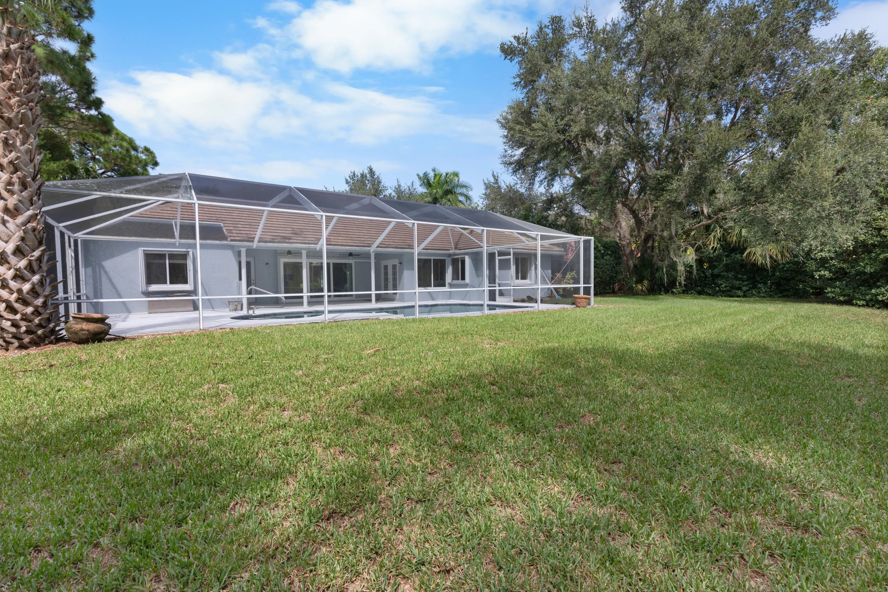470 SW Sanctuary Place