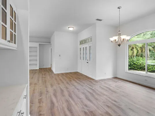 470 SW Sanctuary Place