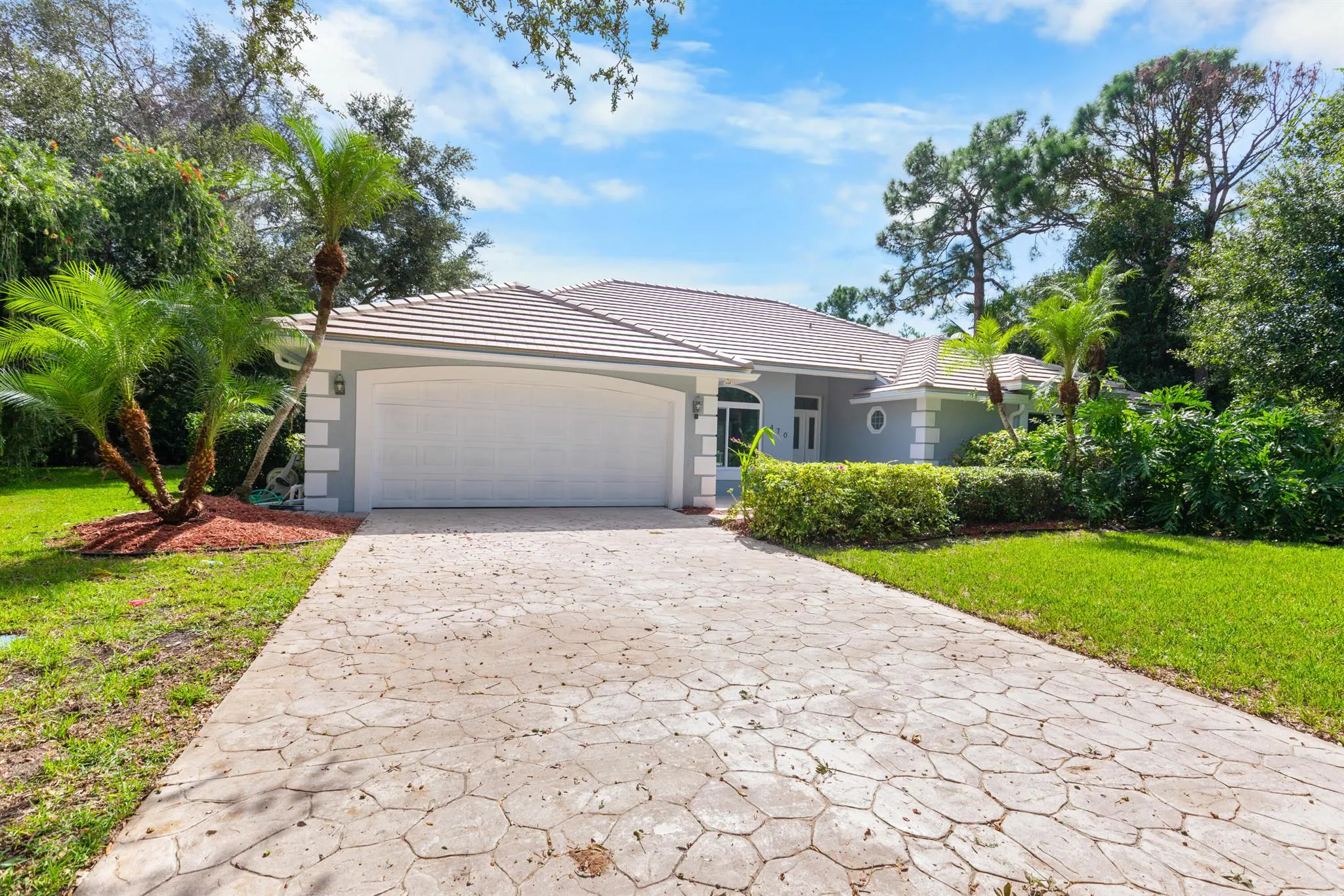 470 SW Sanctuary Place